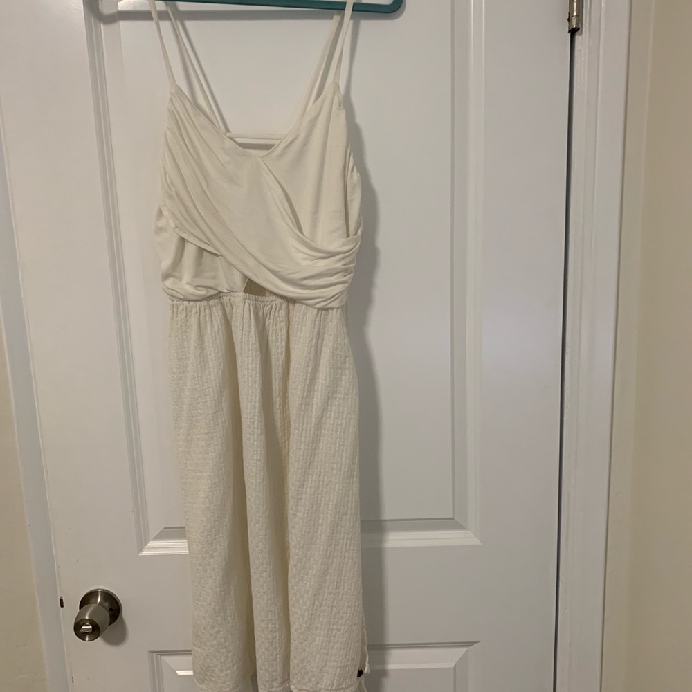 Roxy White Keyhole Dress Size M